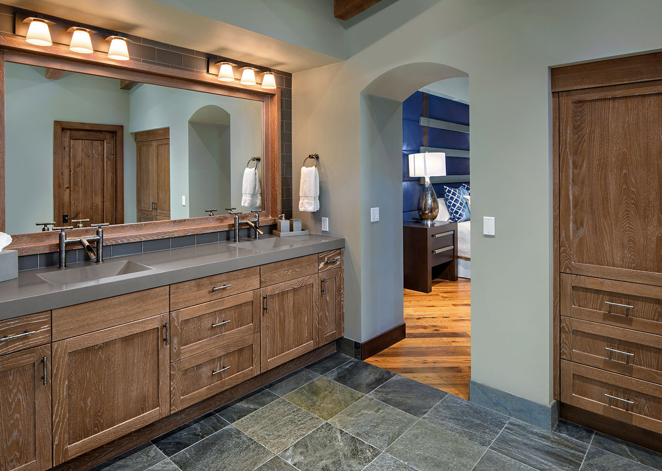 Desert Mountain Urban Lodge