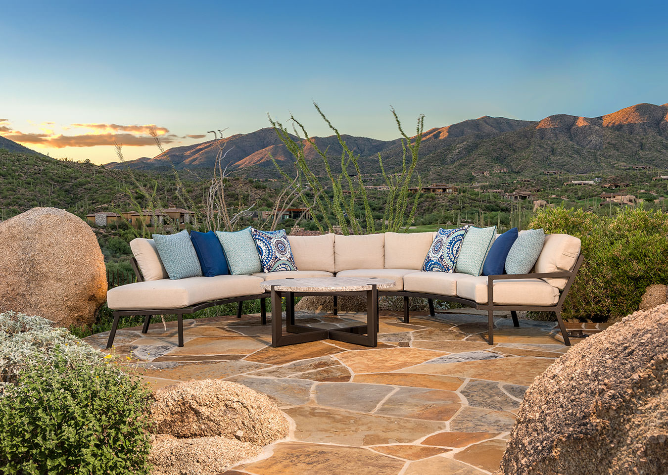 Desert Mountain Urban Lodge