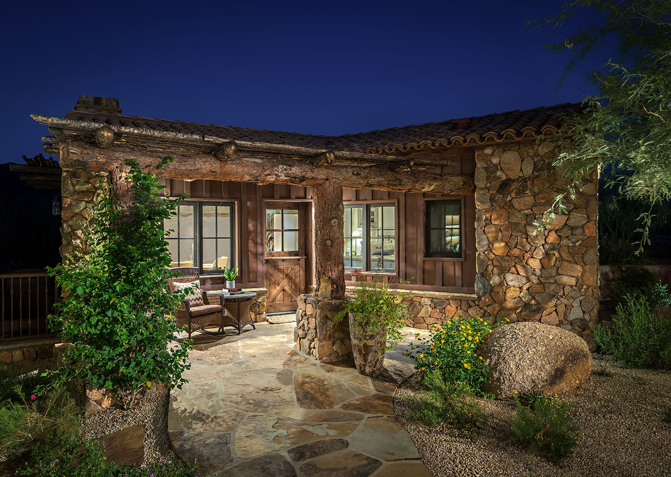 Desert Mountain Urban Lodge