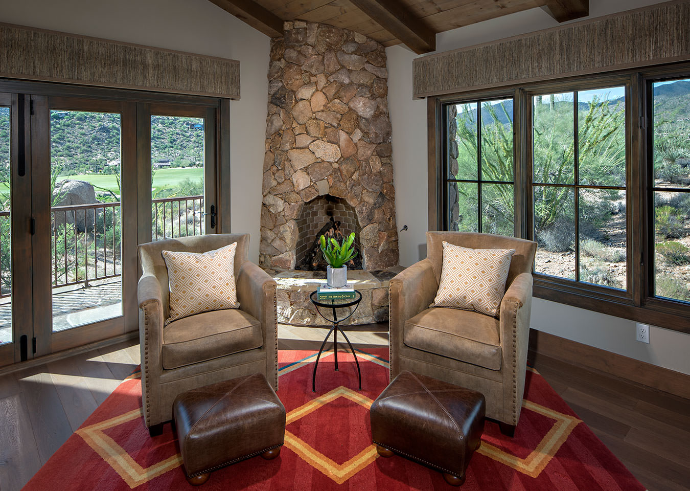 Desert Mountain Urban Lodge