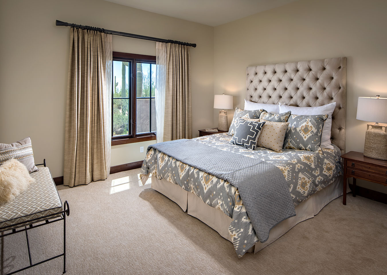 Desert Mountain Urban Lodge